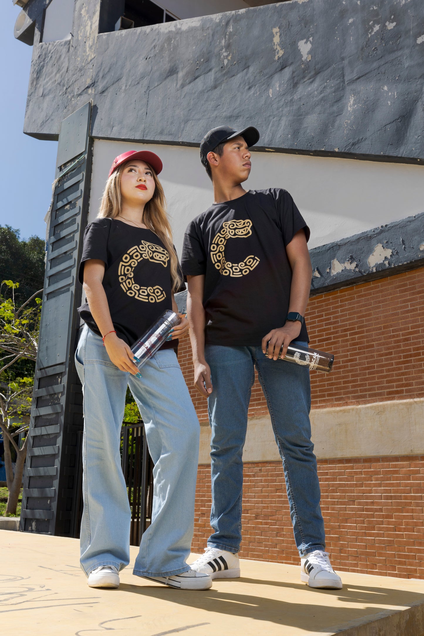 Playera negra para hombre 100% algodón cuello redondo y manga corta. Precio más IVA.